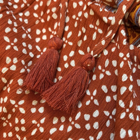 Knox rose long sleeve burnt orange print tie front with tassels - Picture 5 of 5